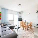 Blue Pearl Apartment *