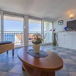Apartment Blue Pearl *