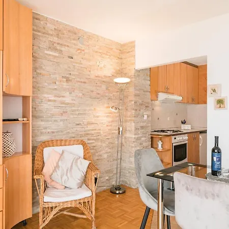 Blue Pearl Apartment *
