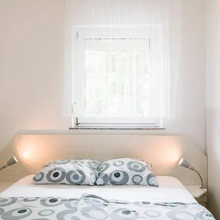 Blue Pearl Apartment *