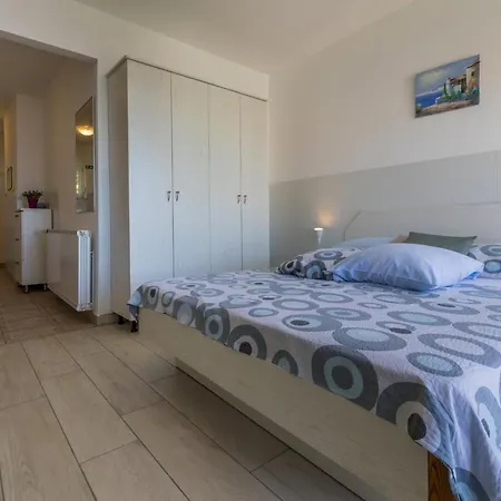 Blue Pearl Apartment *